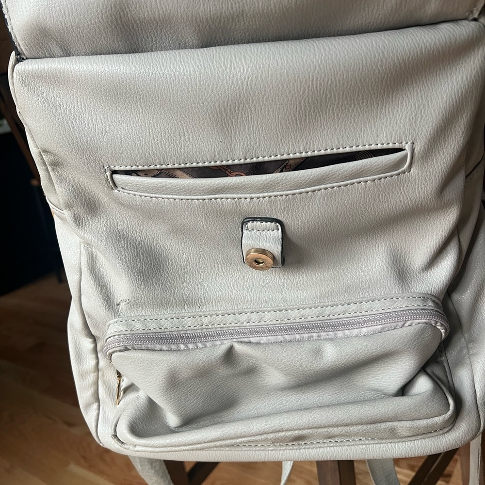 Stylish Cream Backpack - image 2